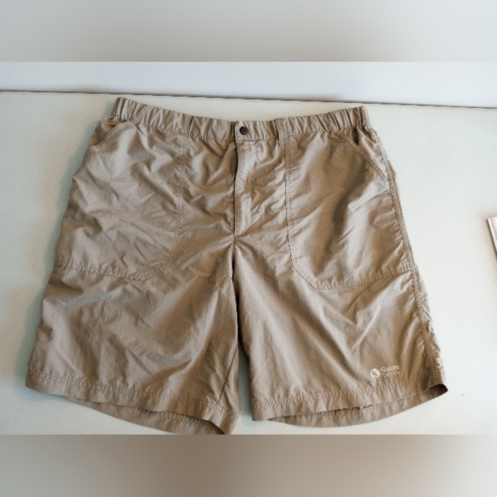 GANDER Mountain Guide Series XL Tan Shorts